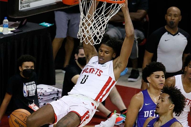  申京组织核心火箭主场爆冷战胜快船